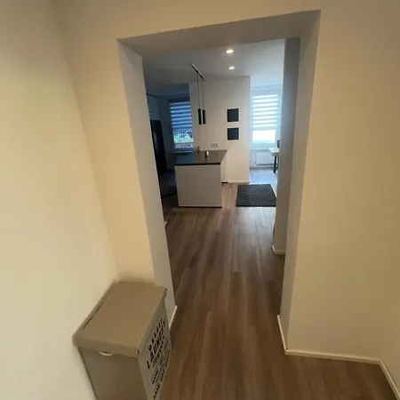 דירה Trier-ferienwohnung Mit 2 Schlafzimmern, 2 Baeder, Moderne Kueche, 2 Badezimmer, Laube- Zentral In